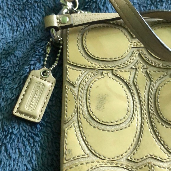 Coach wristlet - Picture 2 of 5